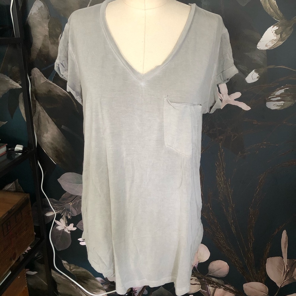 American Eagle T-shirt